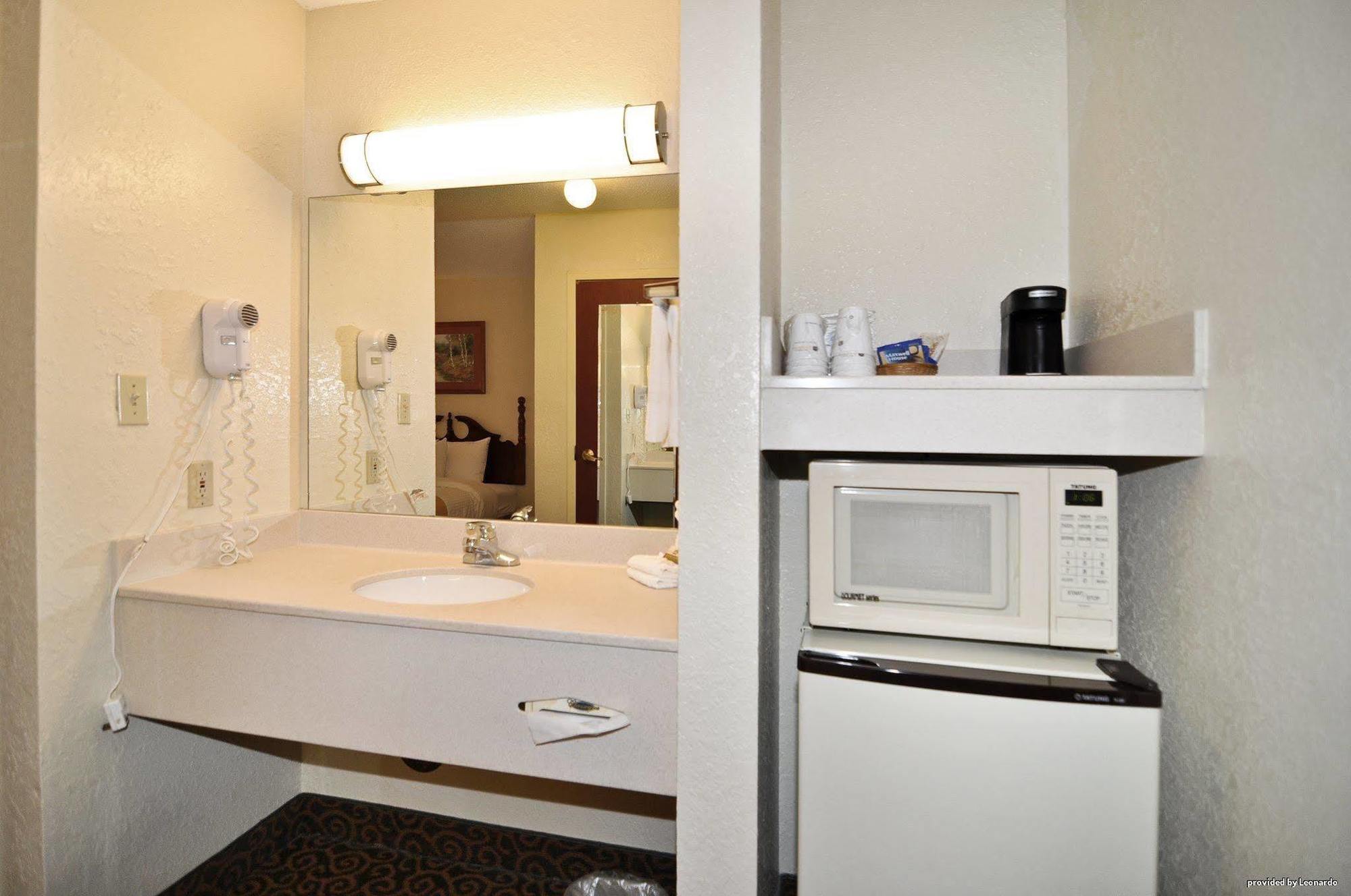 Best Western Gardendale חדר תמונה