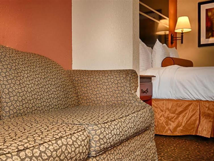Best Western Gardendale מראה חיצוני תמונה
